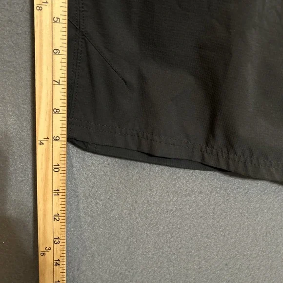 Kuhl Silencr Kargo Shorts Mens 35 Black Hiking Outdoors Stretch Travel Logo - Picture 9 of 10